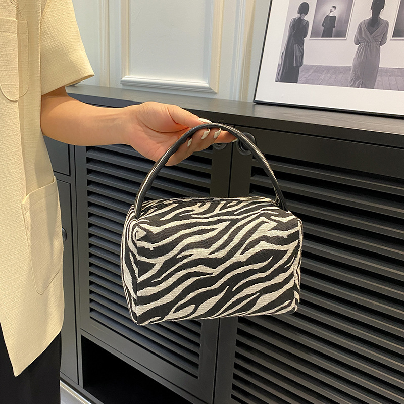 Leopard Makeup Bag Luxury  Lar - Luxury Skincare Makeup reseña y precio